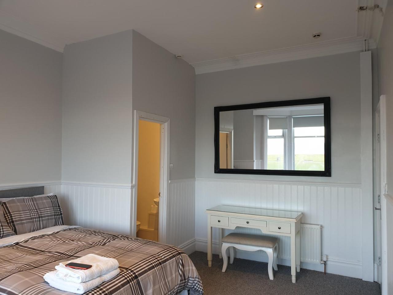 Cara Guesthouse Whitley Bay Exterior foto